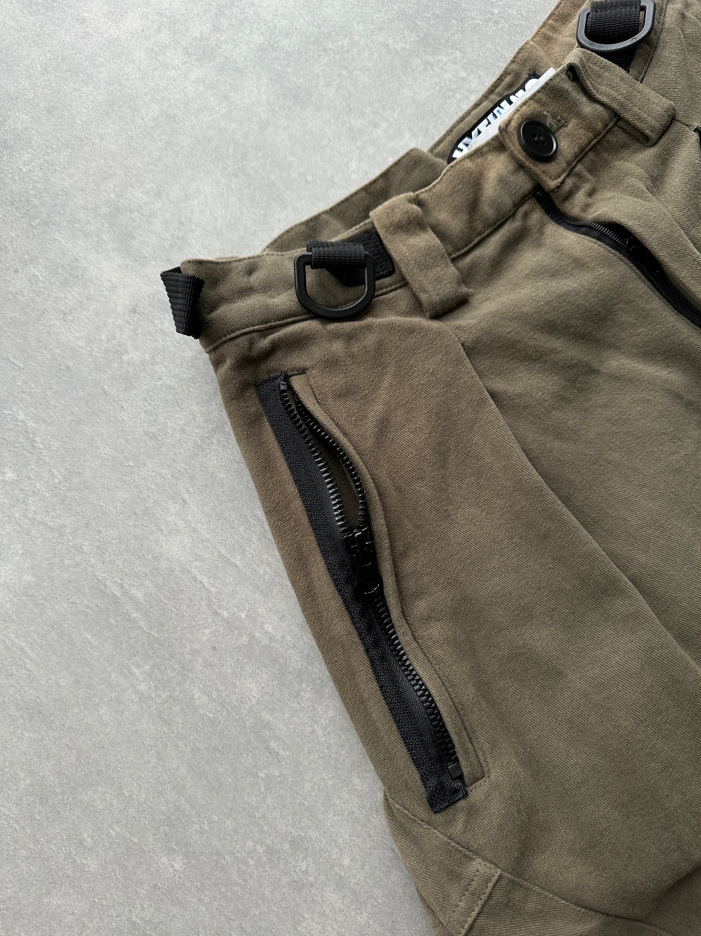 Hyein Seo ženske baggy cargo hlace (M)