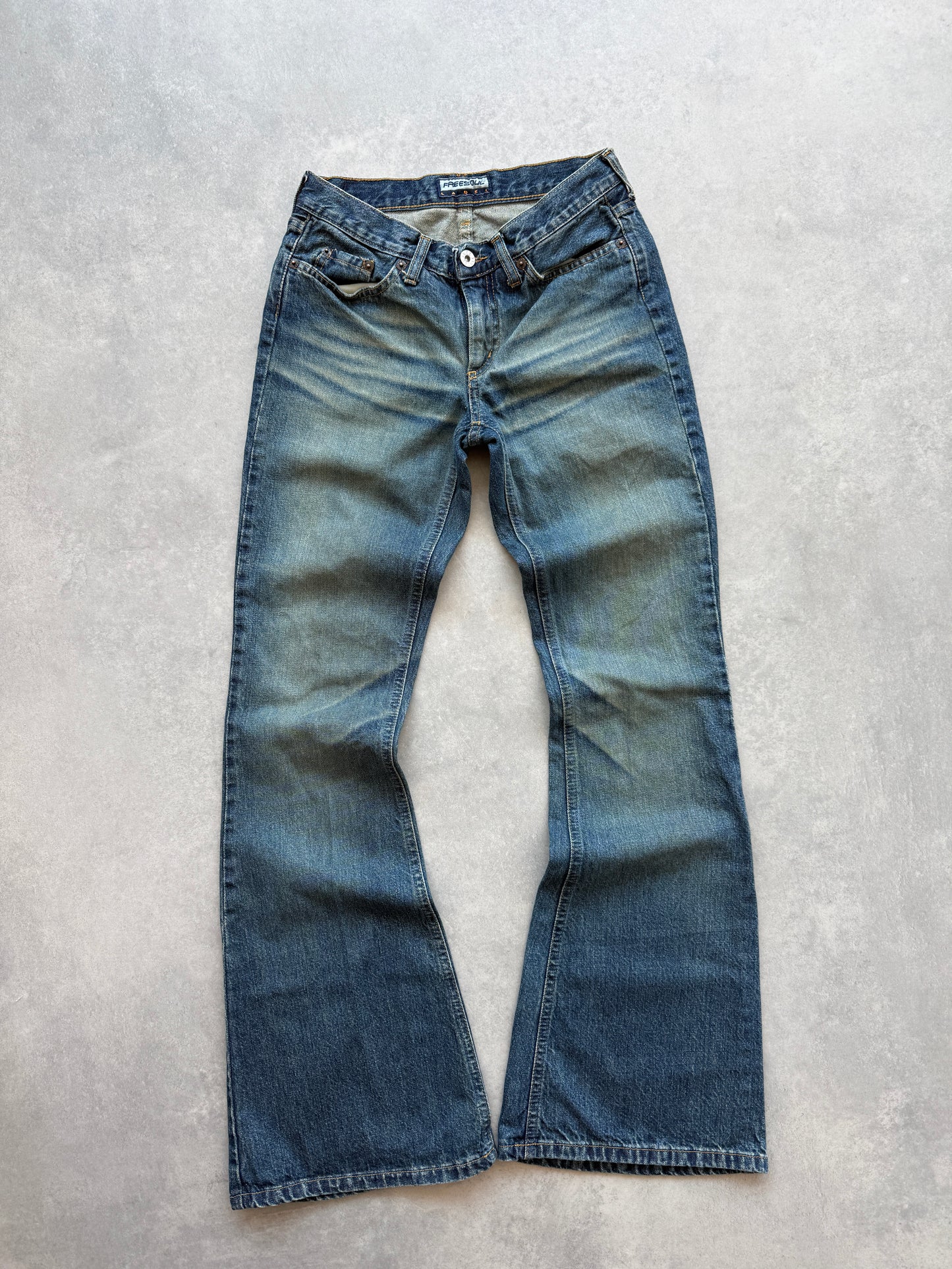 Freesoul Y2K ženske bootcut farmerke (XS)