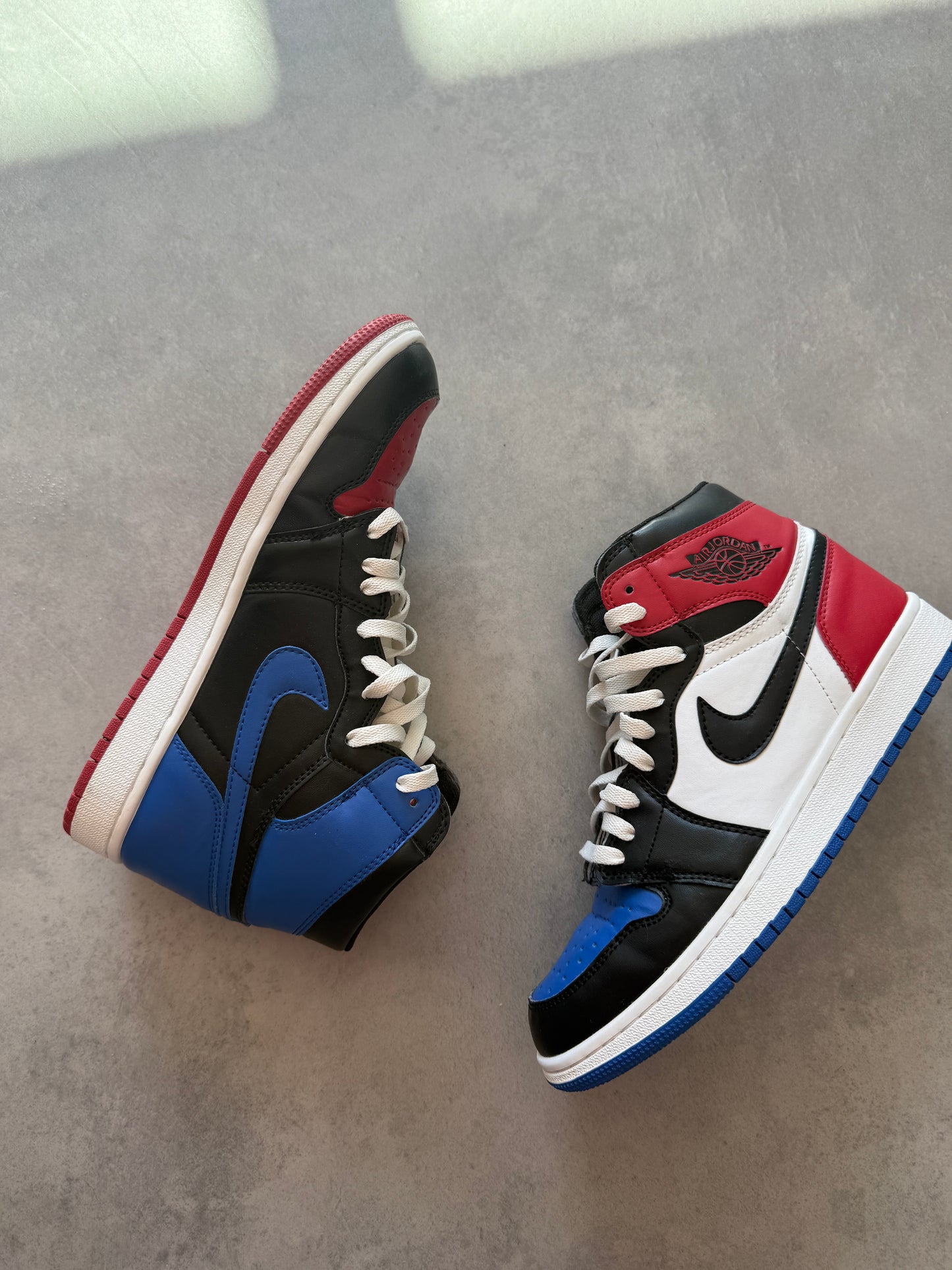 Nike Air Jordan 1 High OG Top 3 muške patike (43)