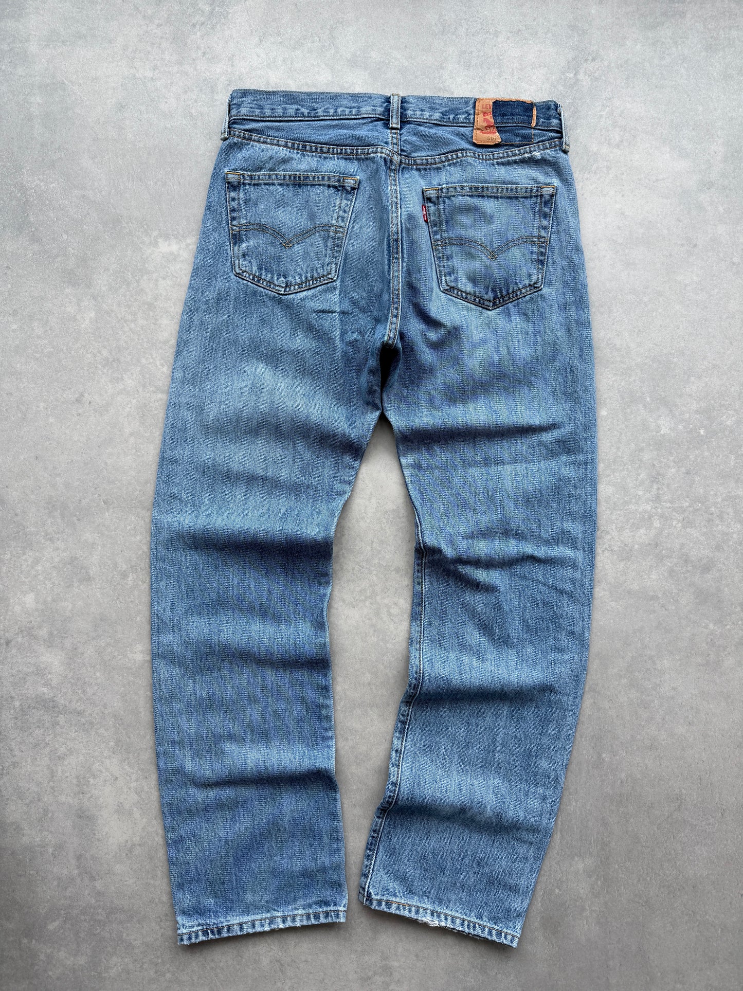 Levis 501 muške farmerke (33x32)