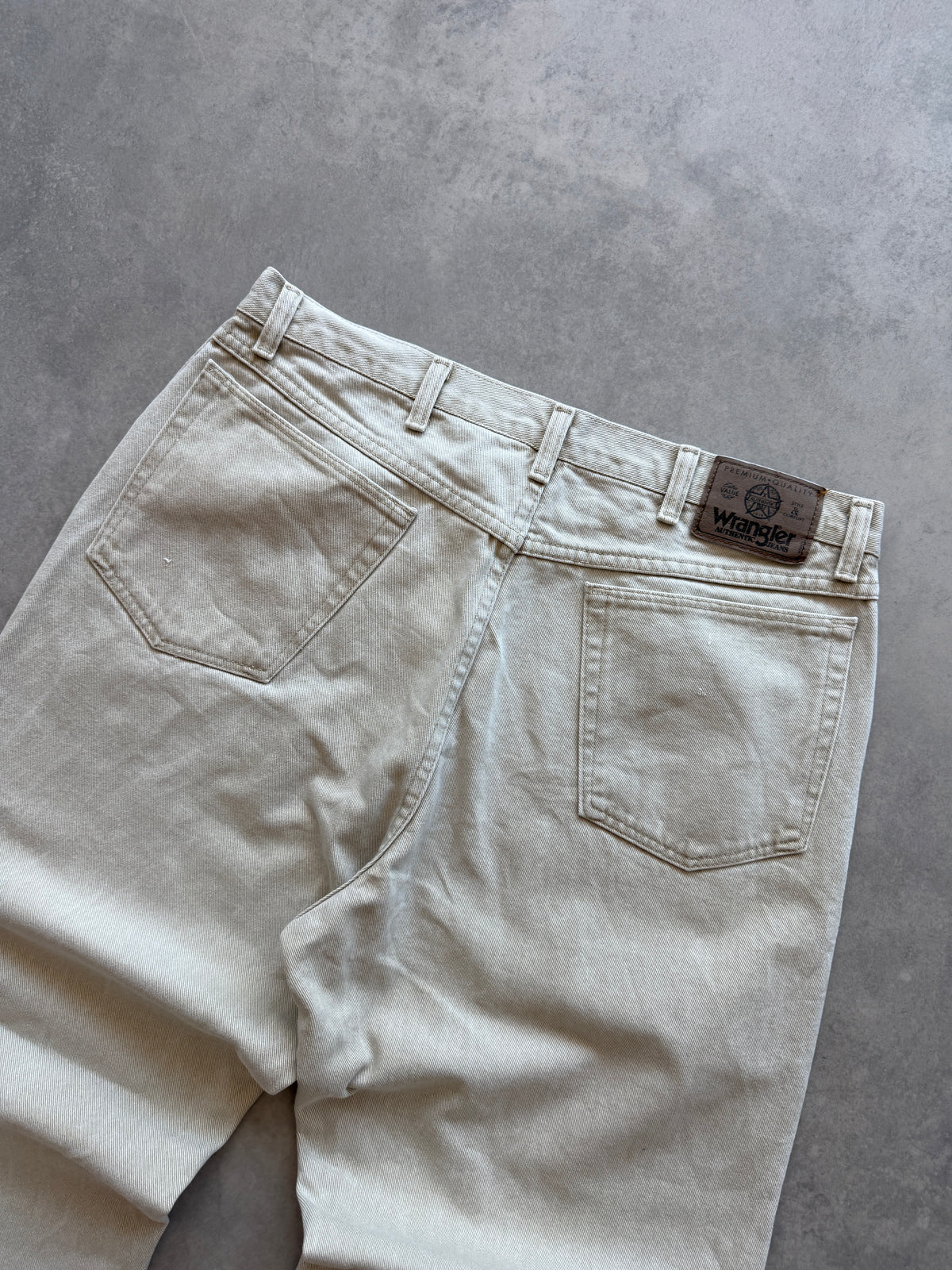 Wrangler vintage muške bež farmerke (34x32)