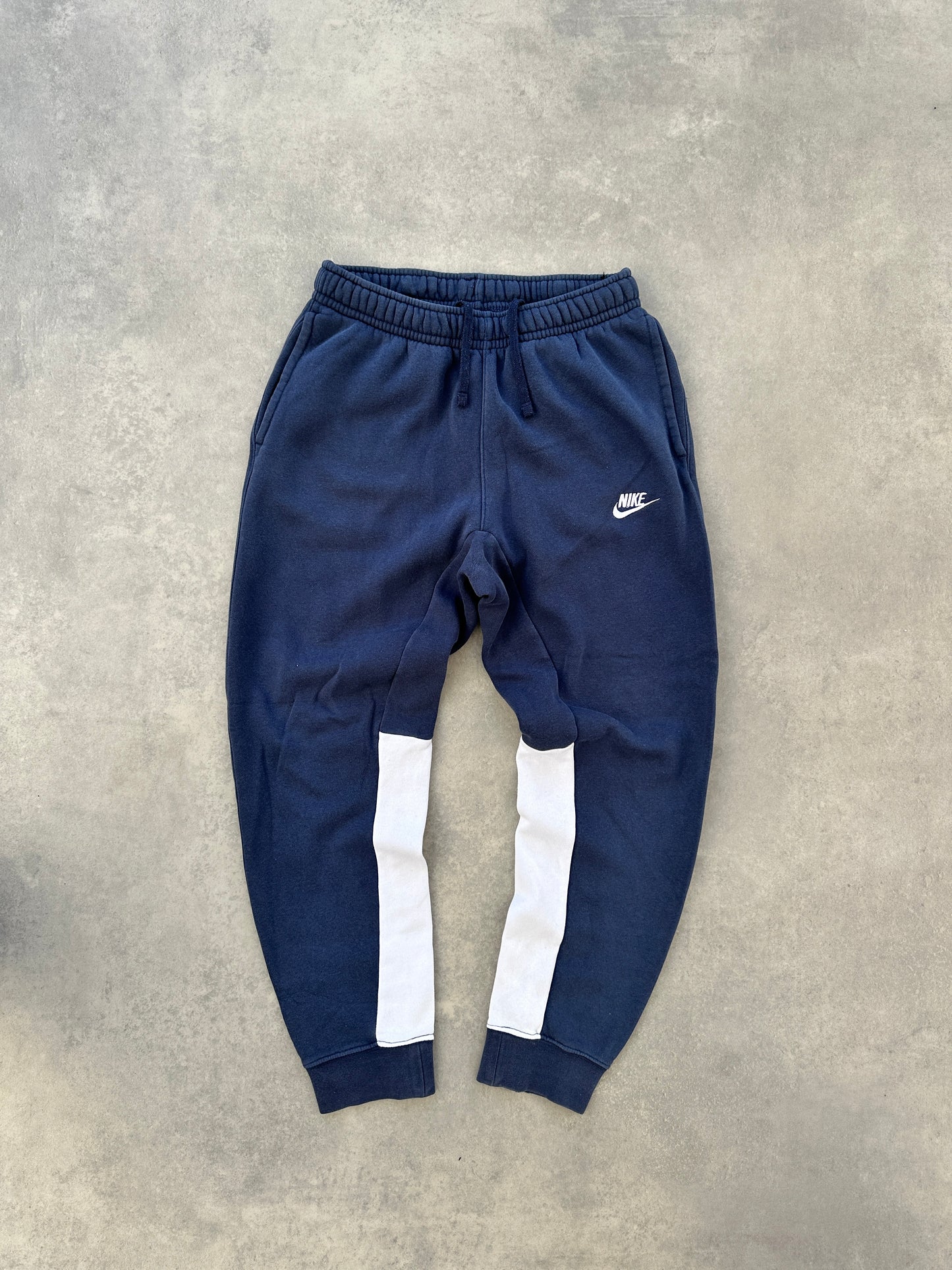 Nike basic navy plava muška trenerka (S)