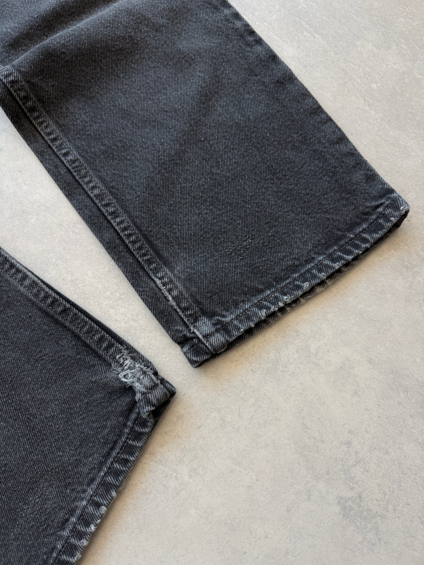 Levis 505 vintage 90s muške crne farmerke (33x30)