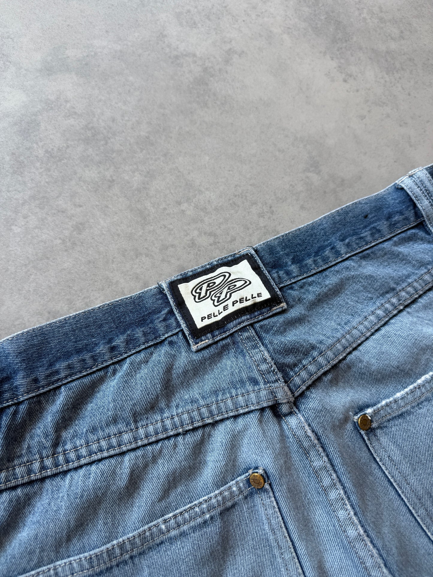 Pelle Pelle vintage 90s muški teksas šorc (L)