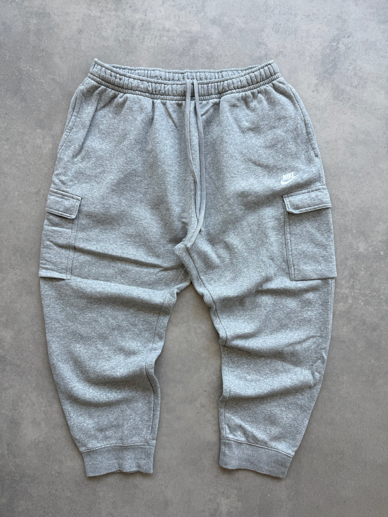 Nike muška siva cargo trenerka (XXL)