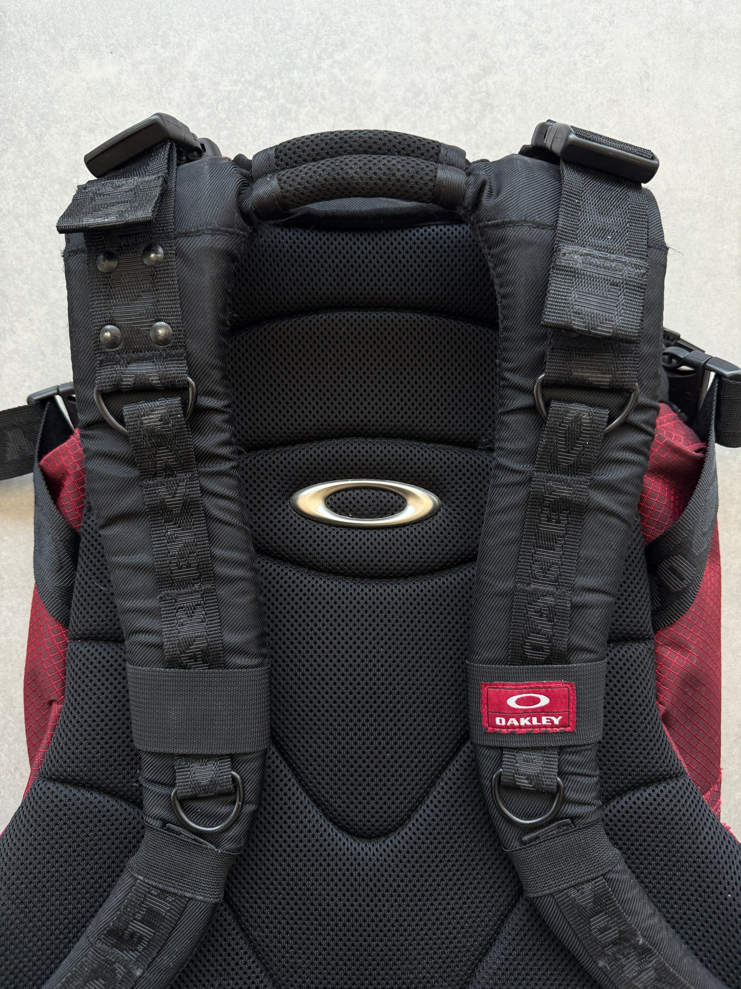 Oakley Icon 3.0 muški crveni ruksak (OS)