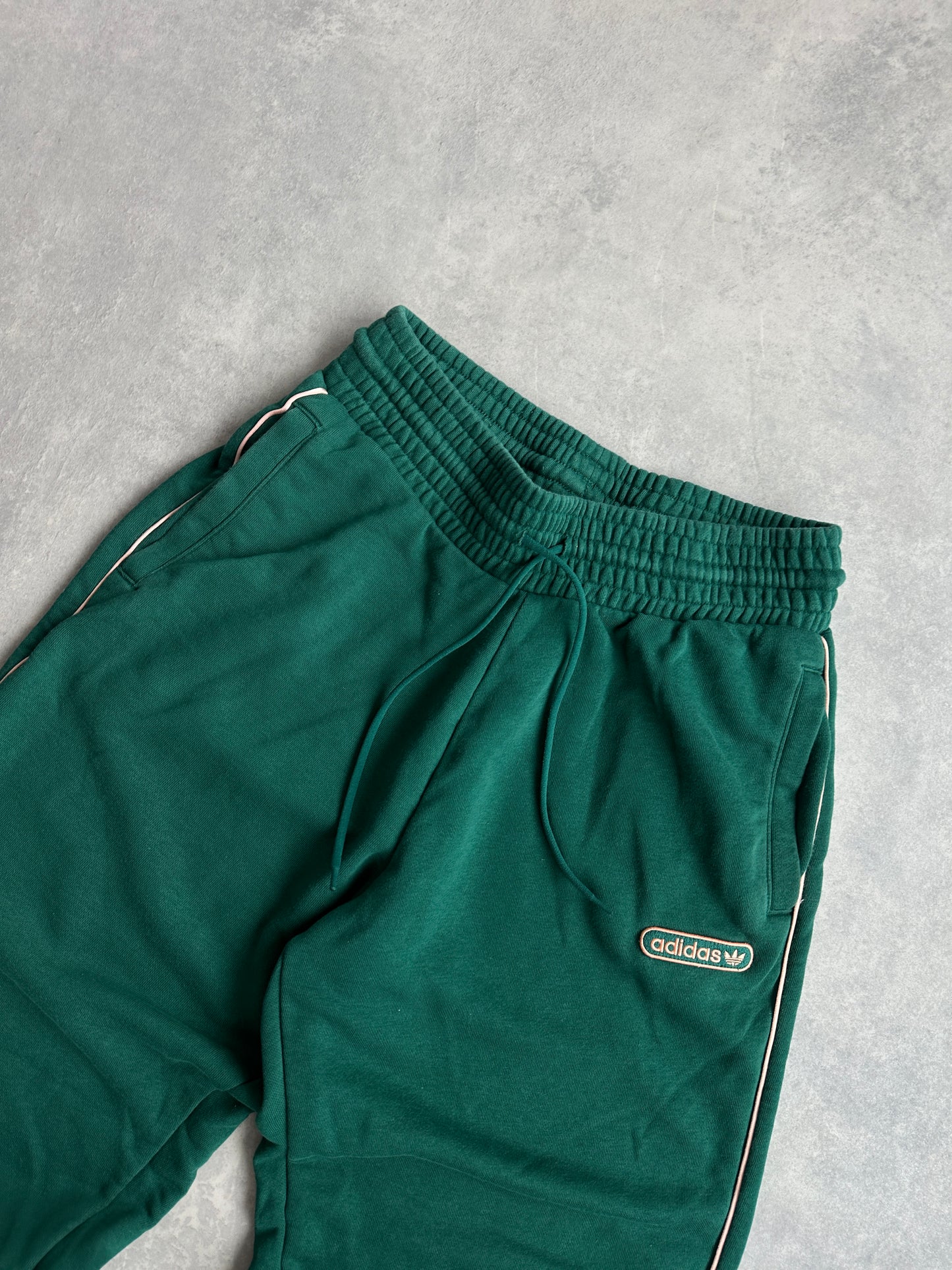 Adidas ženska zelena baggy trenerka (L)