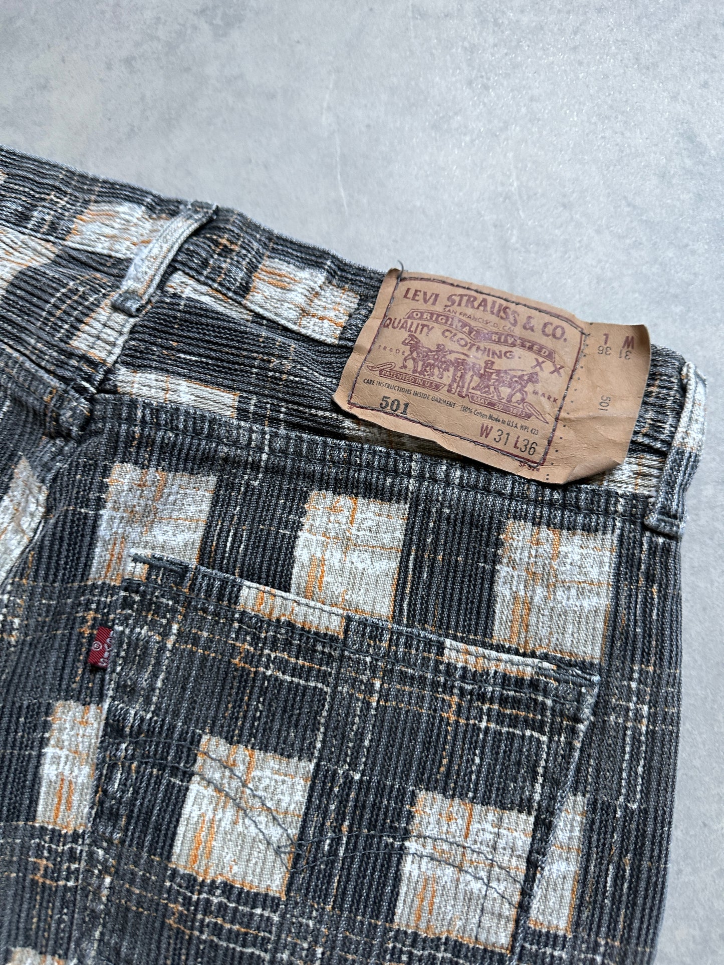 Levis 501 vintage ženske hlace (31x36)