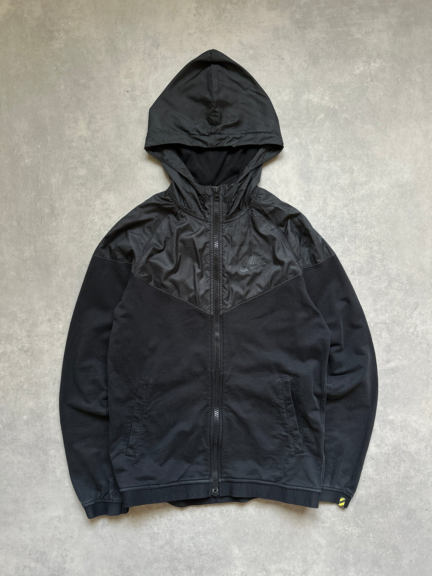 Nike muška crna dukserica (M)