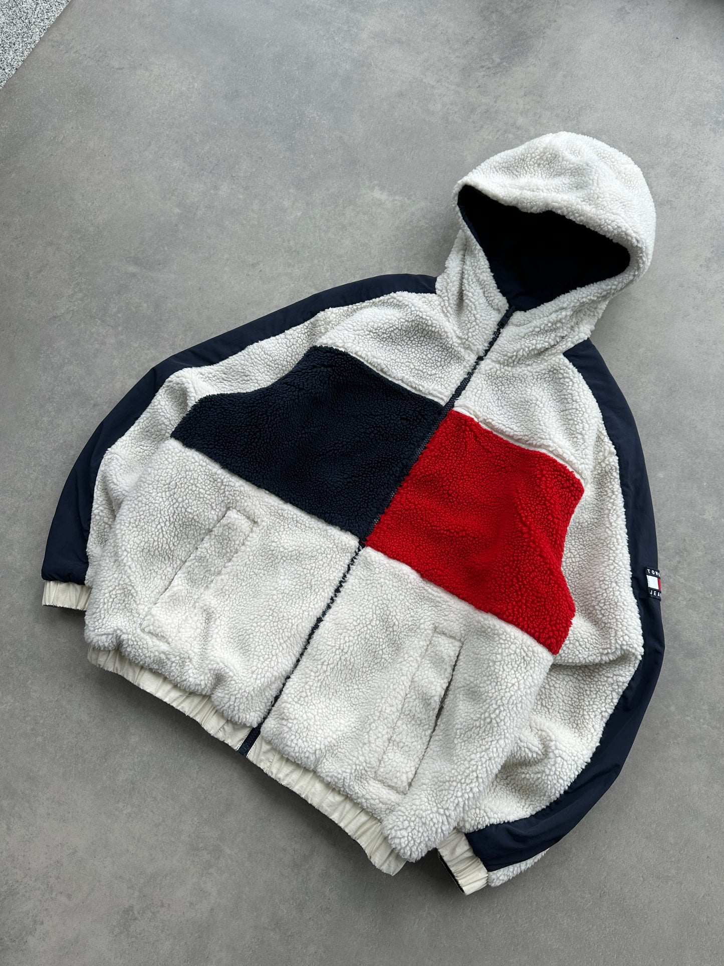 Tommy Jeans muška zimska jakna sa 2 lica (L)