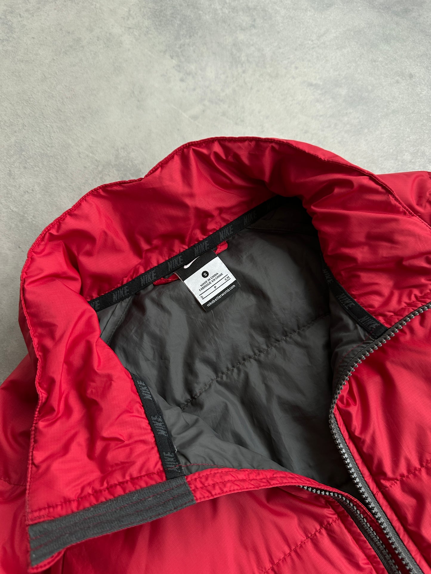 Nike muška proljetna puffer jakna (S)