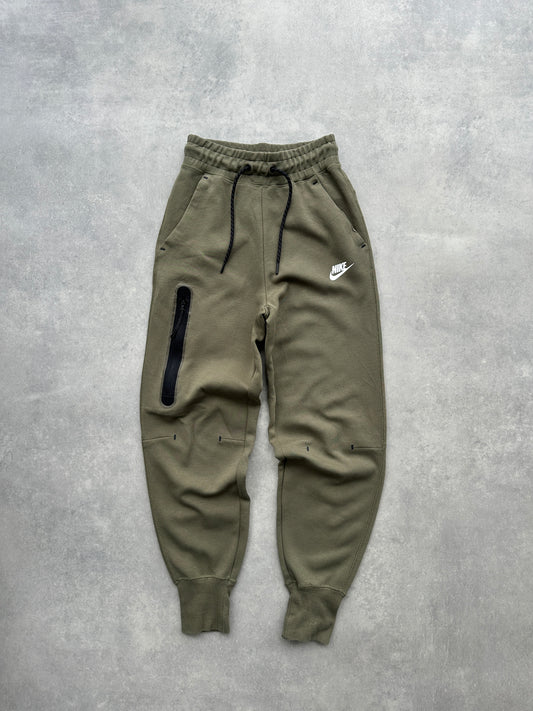 Nike Tech Fleece ženska trenerka (XXS)