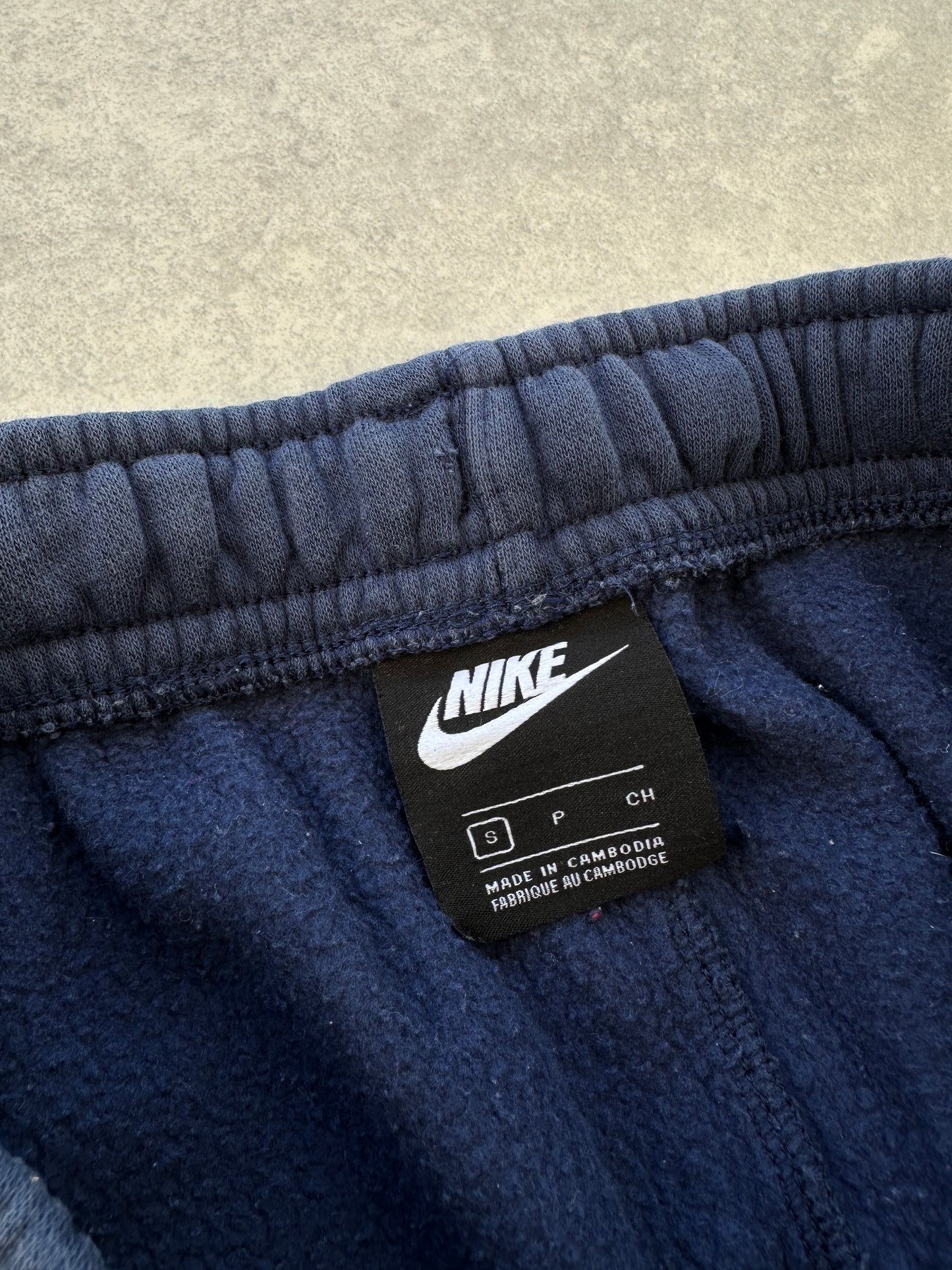 Nike basic navy plava muška trenerka (S)