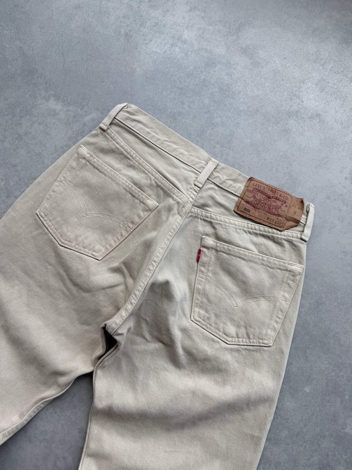 Levis 501 vintage ženske bež farmerke (29x32)