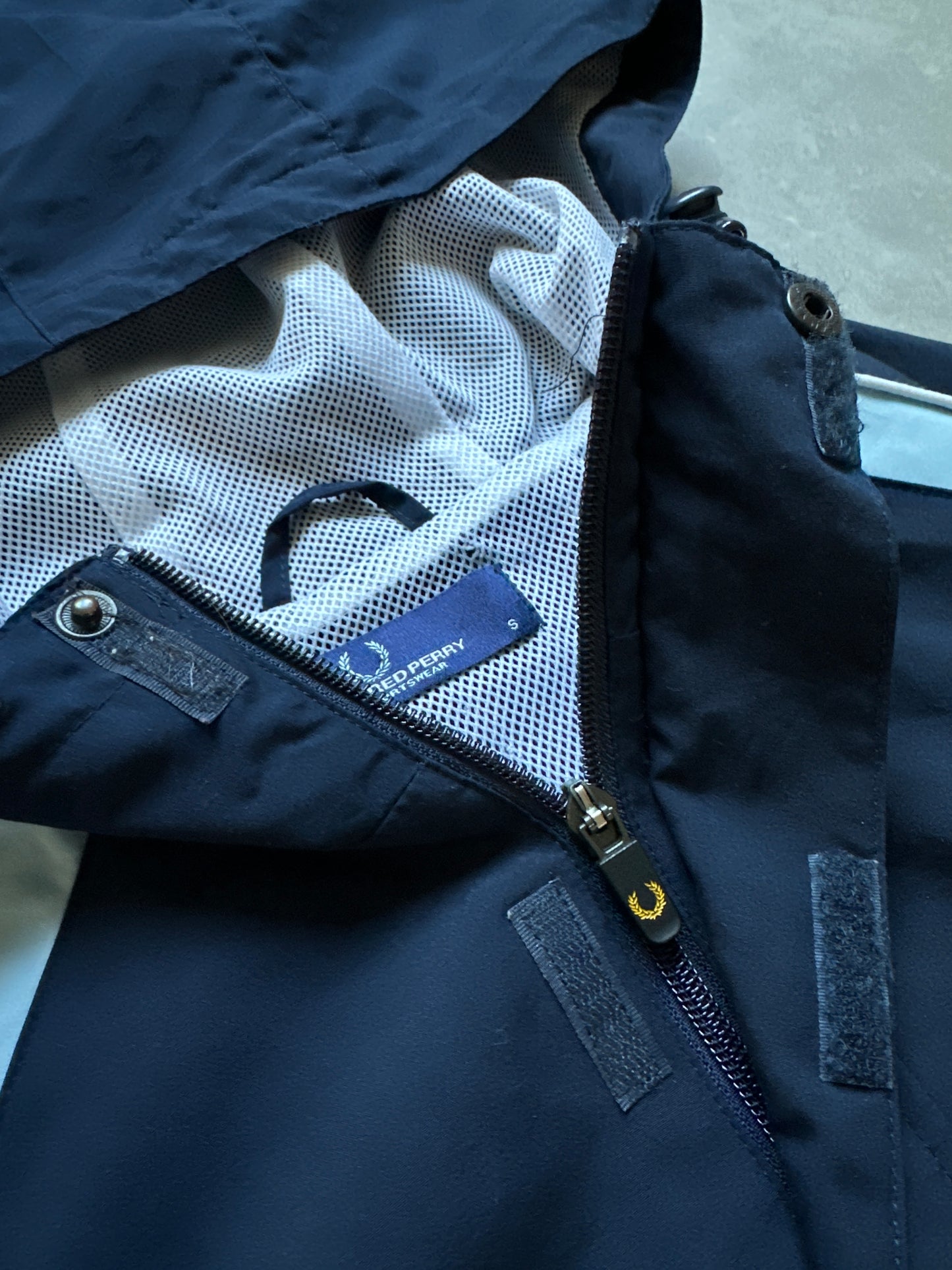 Fred Perry 1/3 zip muška šuškava dukserica (S)