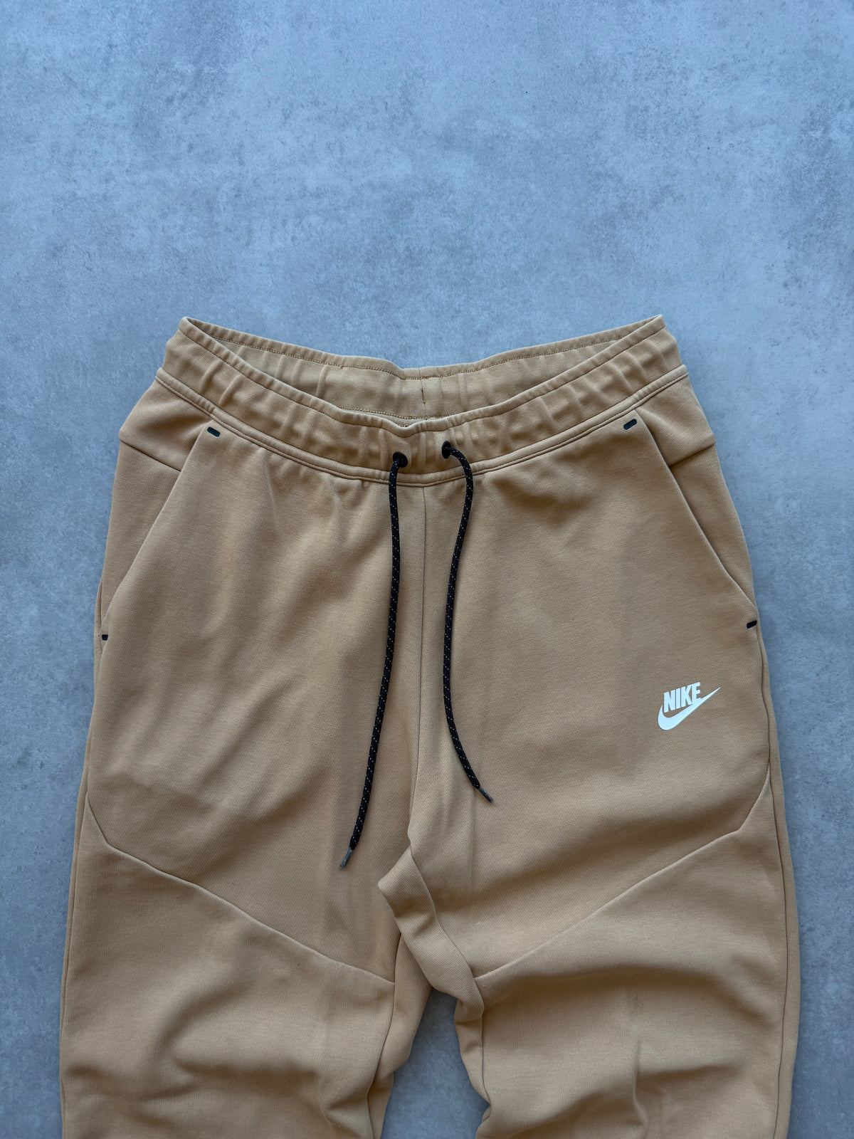 Nike Tech Fleece muška smeđa trenerka (M)