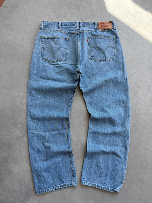 Levis 501 muške svijetlo plave farmerke (40x32)