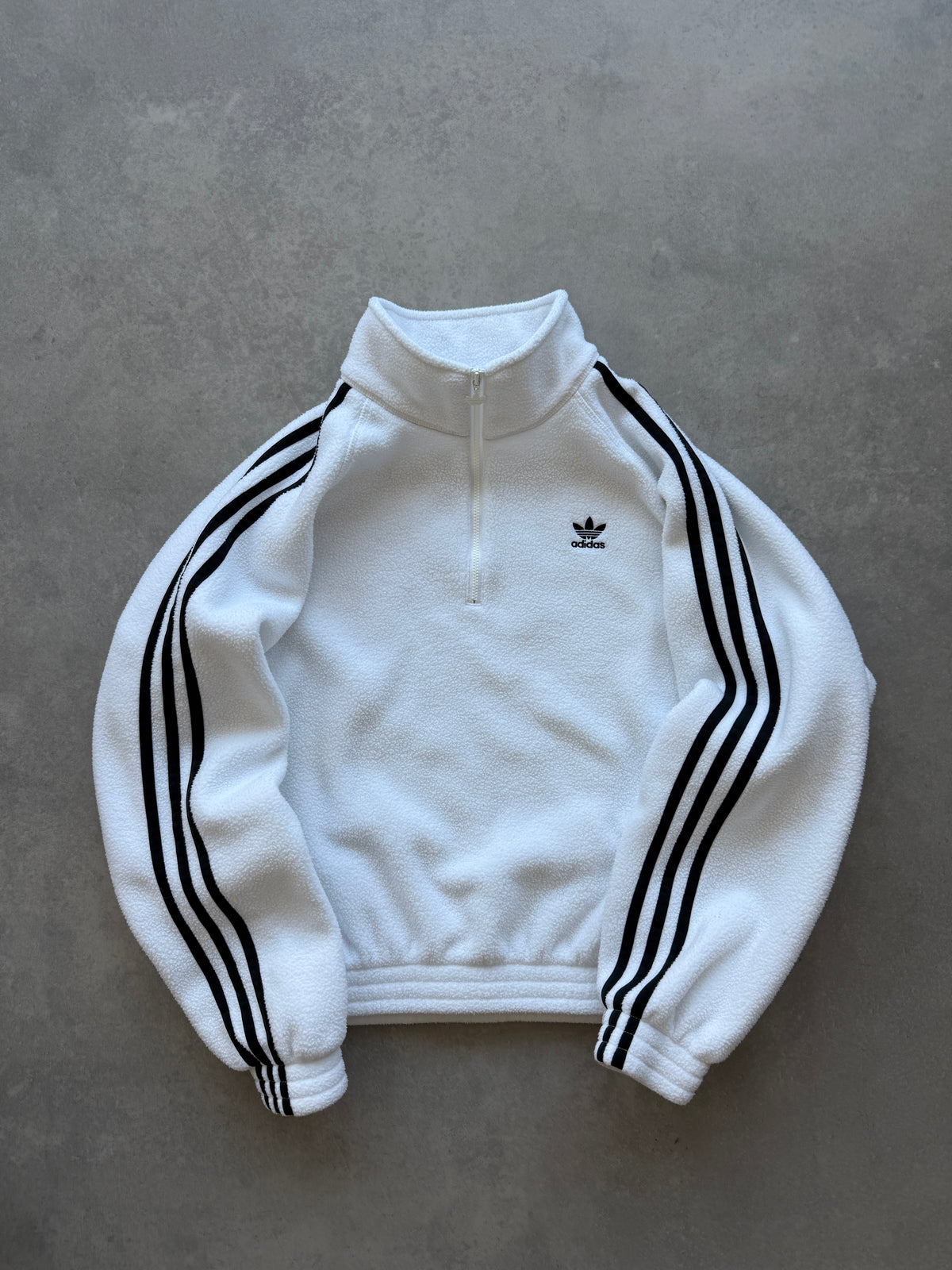 Adidas ženska bijela fleece dukserica (S)