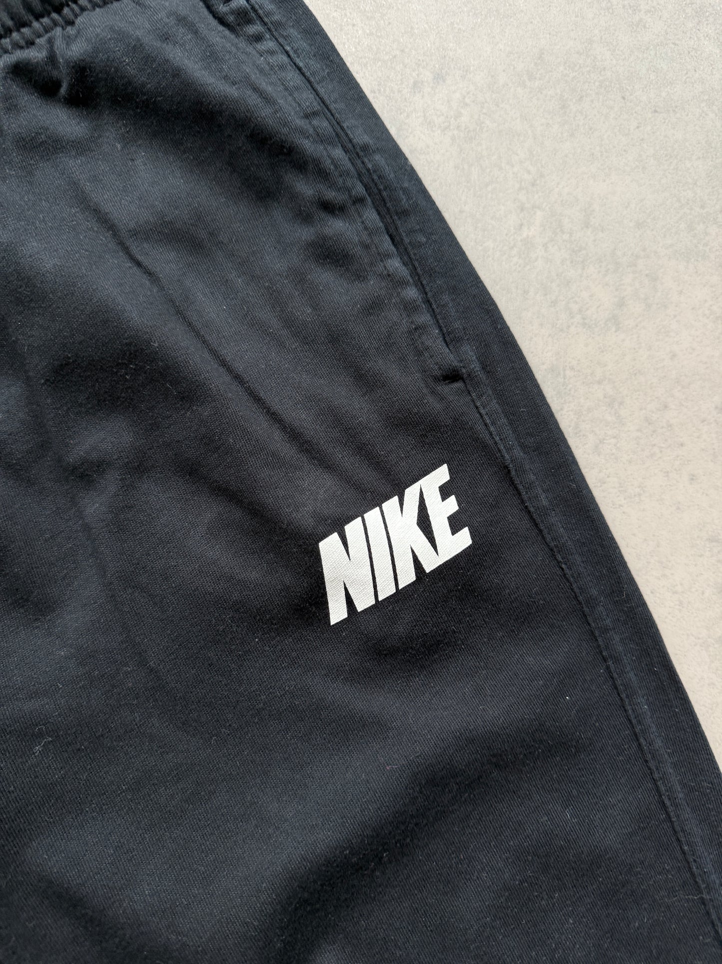 Nike muška basic crna trenerka (S)