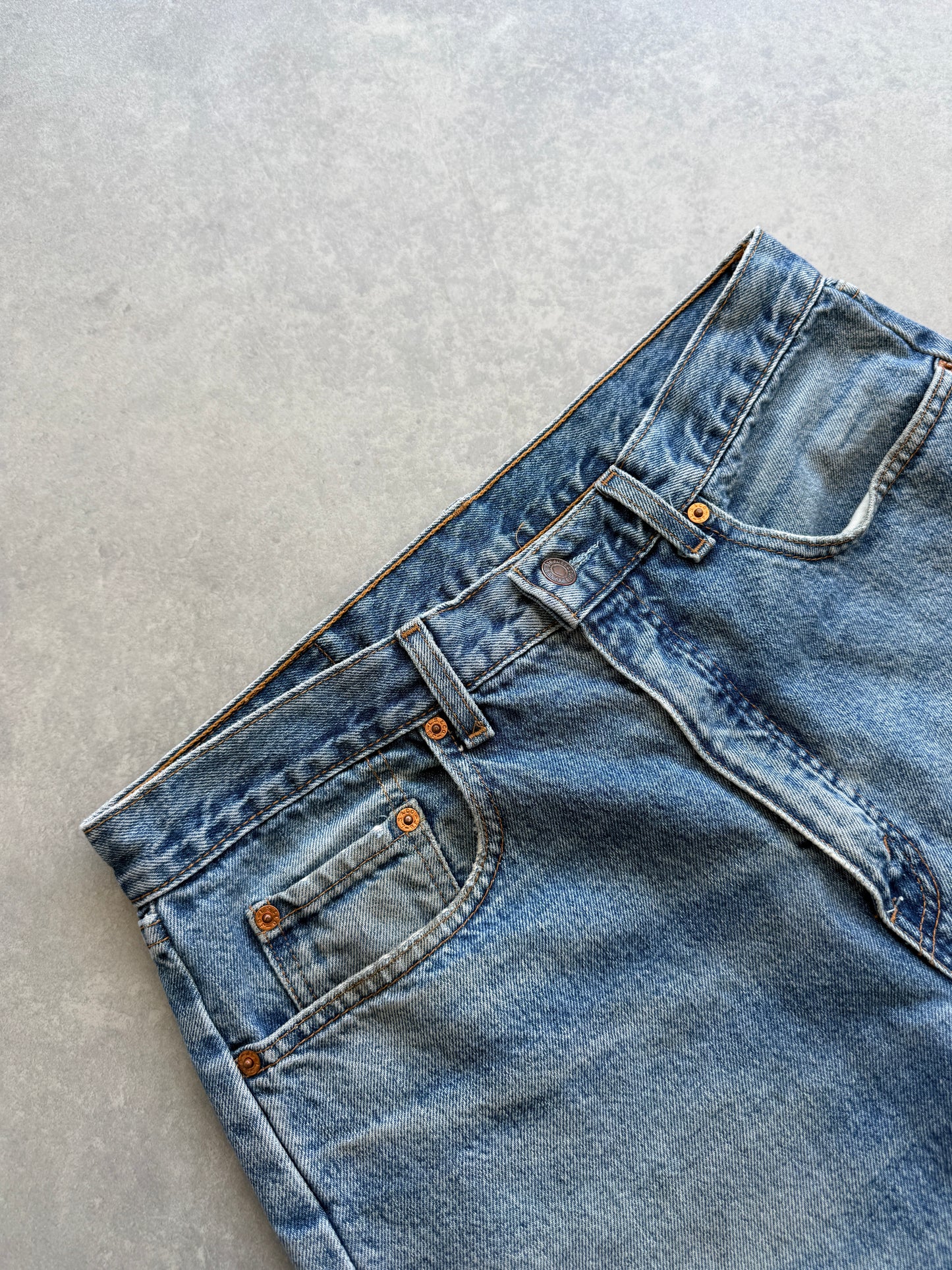 Levis 615 vintage 80s muške farmerke (34x34)