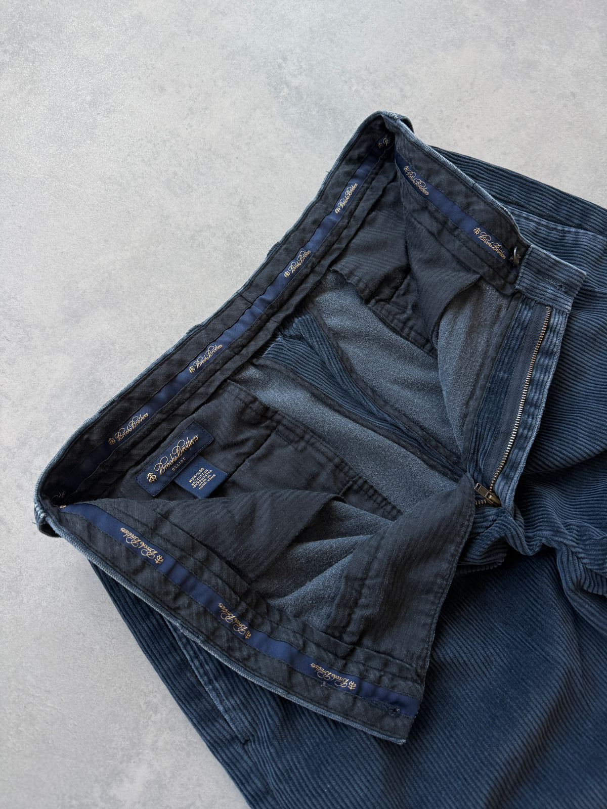 Brooks Brothers Elliot vintage 90s muške samtene hlace (34x30)