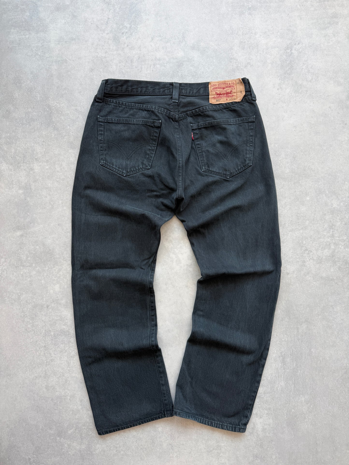 Levis 501 muške crne farmerke (36x30)