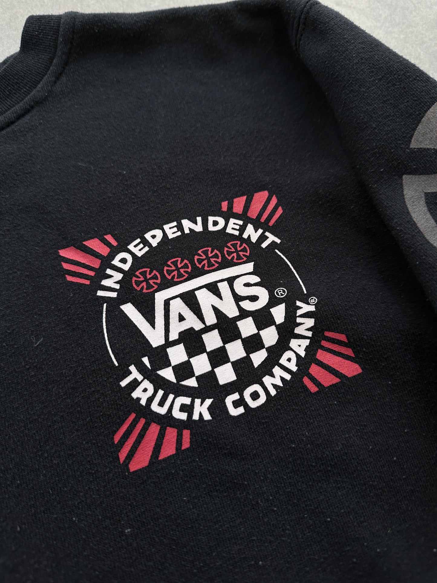 Vans x Independant muška crna dukserica (S)