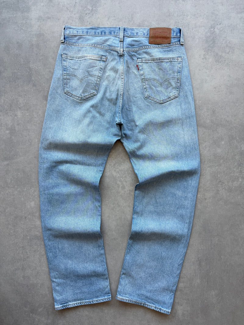 Levis 501 muške svijetlo plave farmerke (34x32)