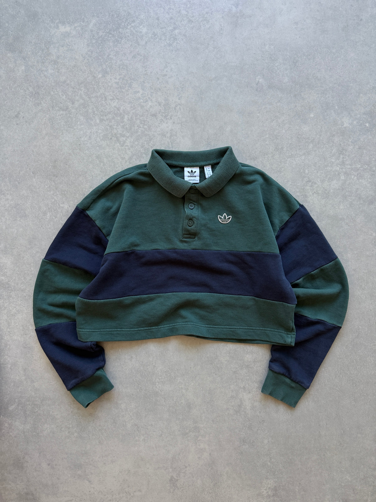 Adidas Originals ženska crop dukserica (XS)