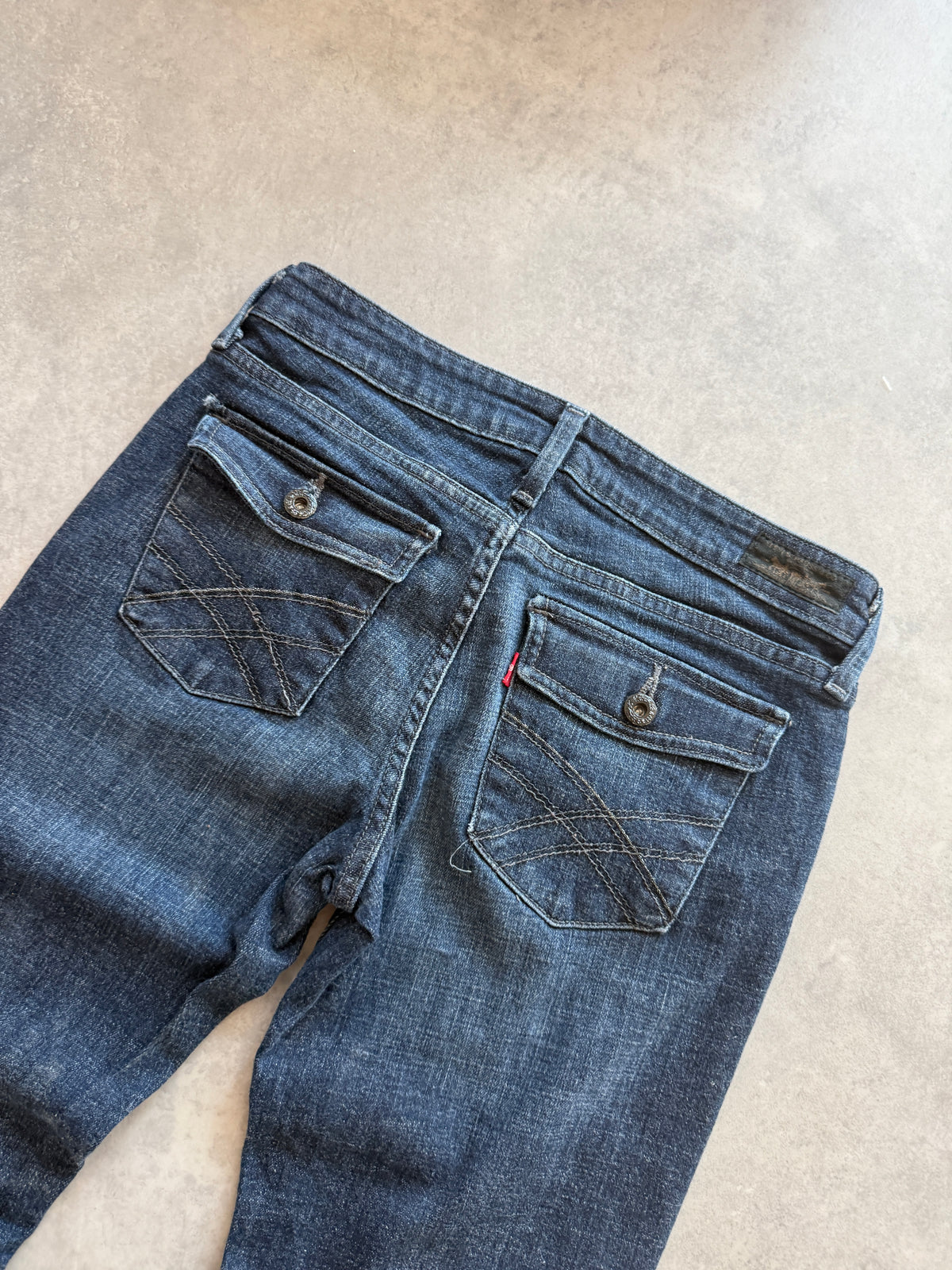 Levis 545 ženske low rise bootcut farmerke (M)