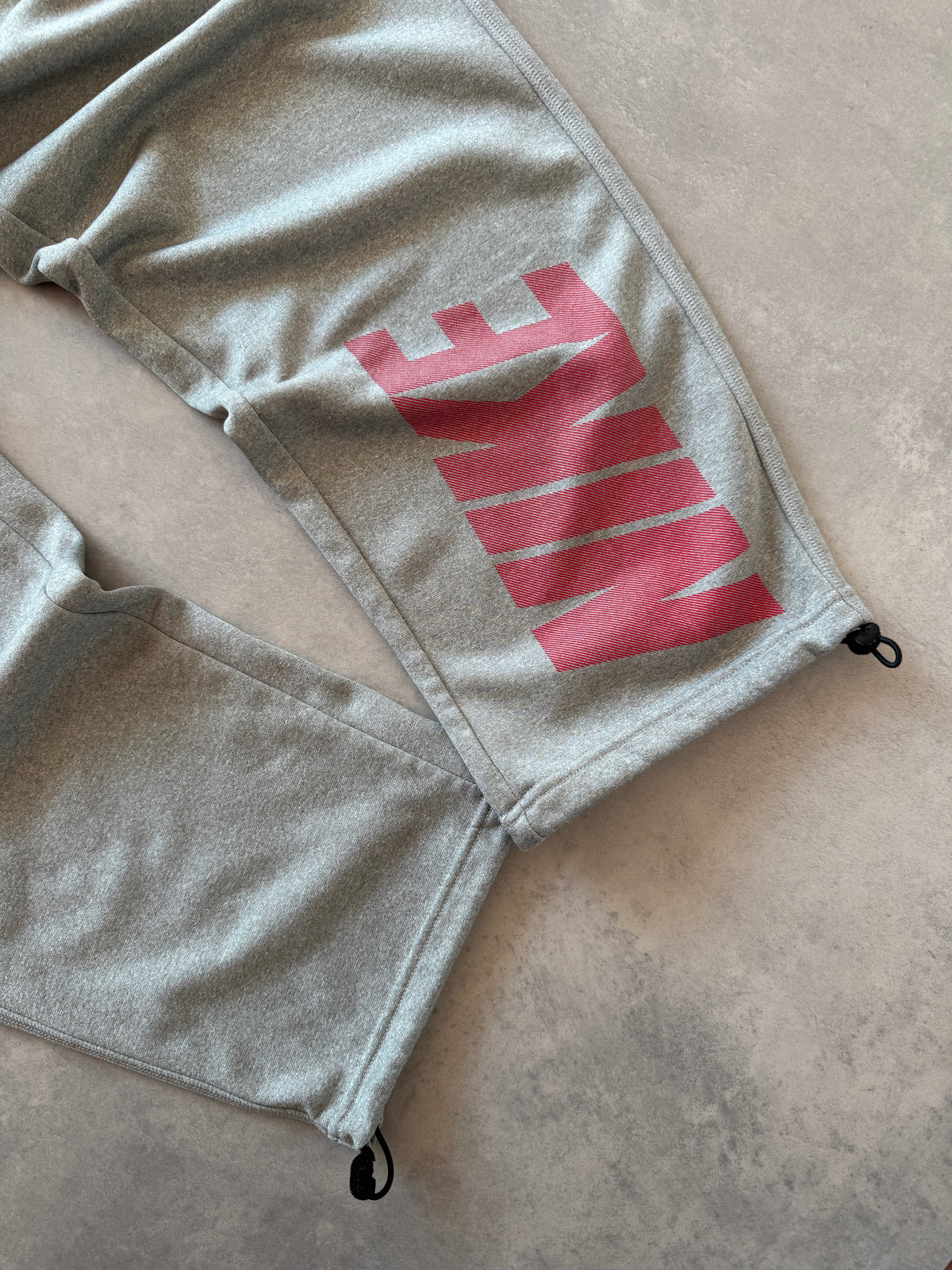 Nike Dri Fit muška siva baggy trenerka (L)