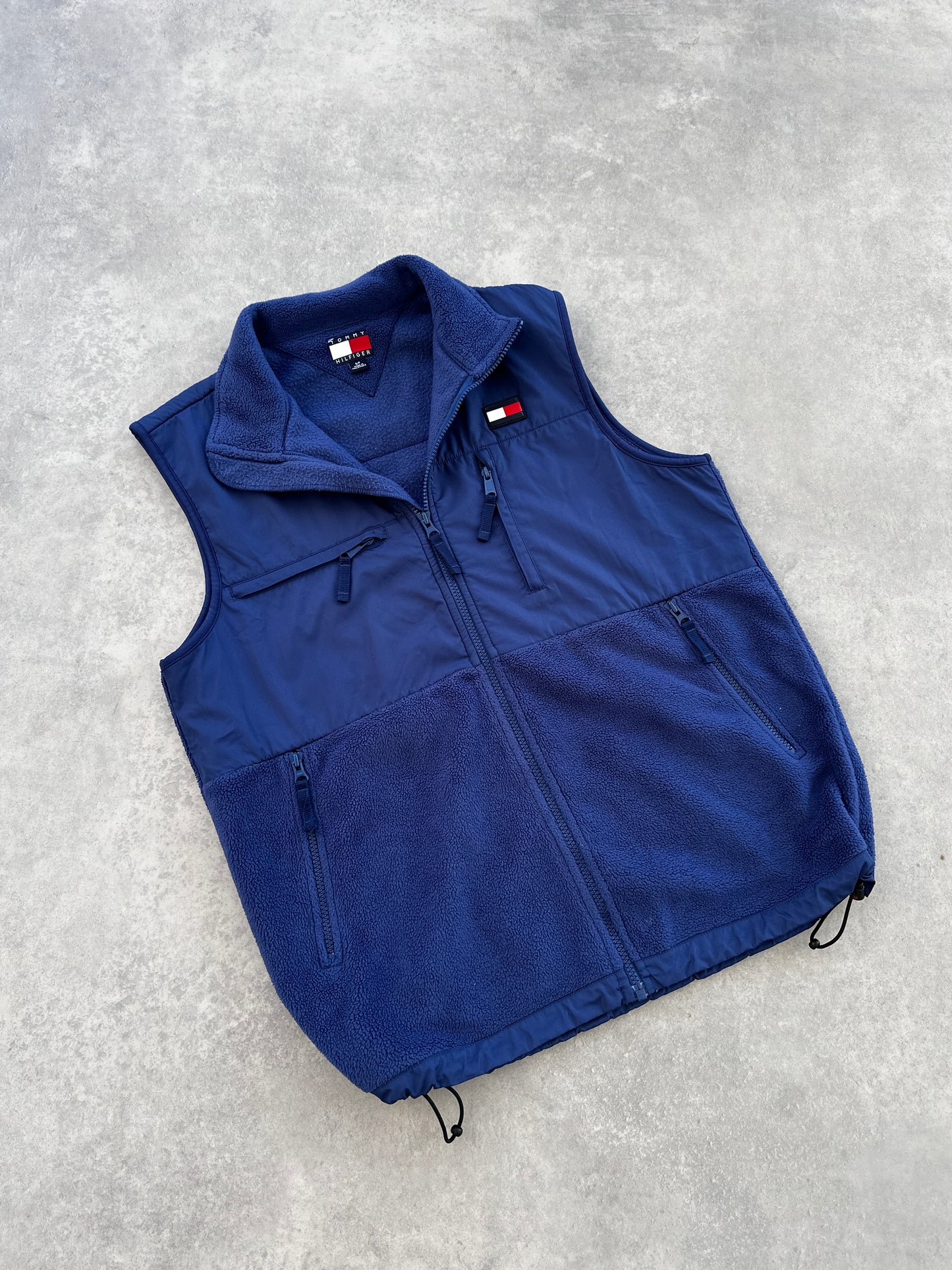 Tommy Hilfiger 2000s muski fleece prsluk (S)