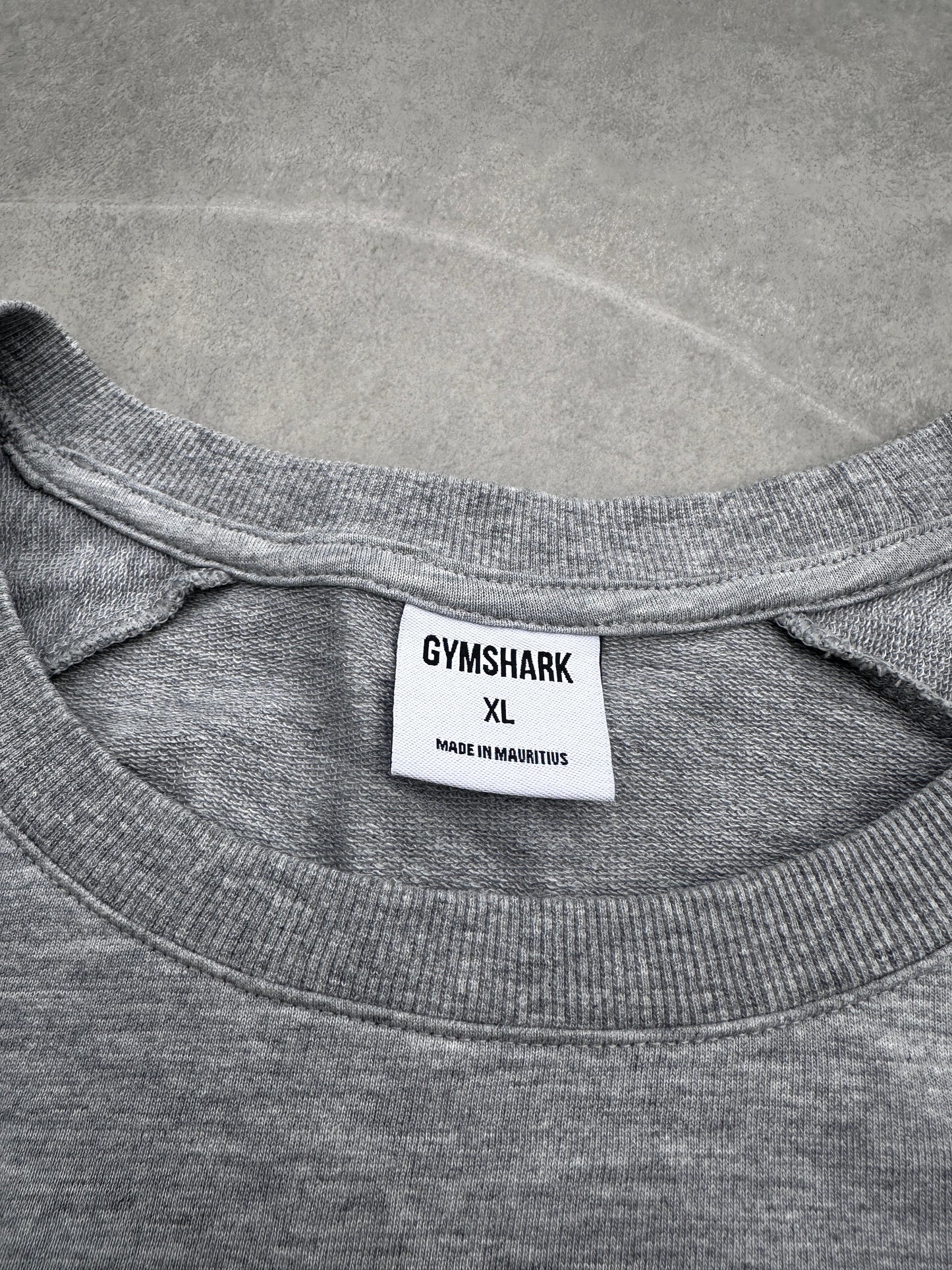 Gymshark siva ženska crop top sportska dukserica (XL)