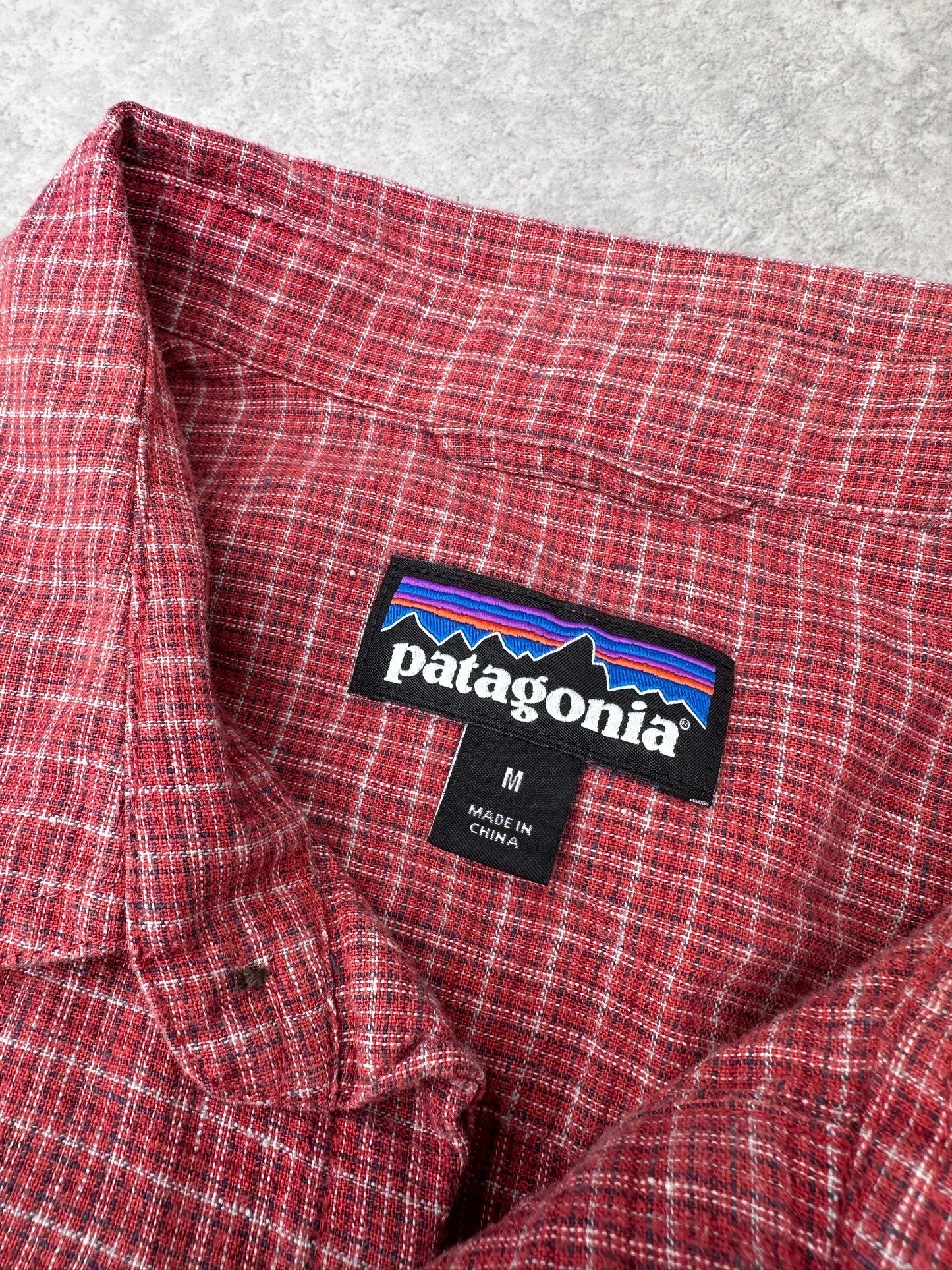 Patagonia vintage muška crvena košulja (M)