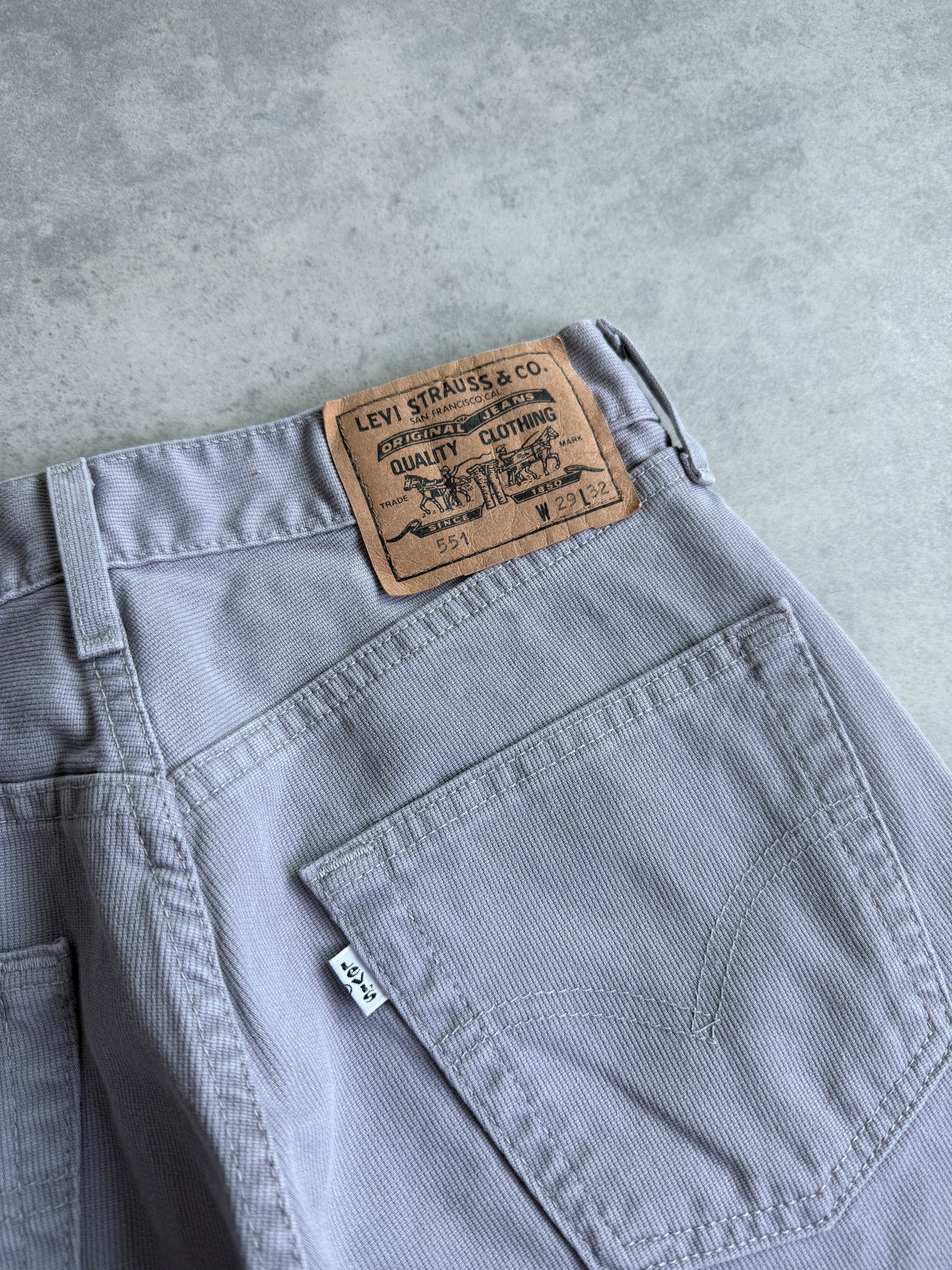 Levis 551 ženske vintage hlace (29x32, 27x32)