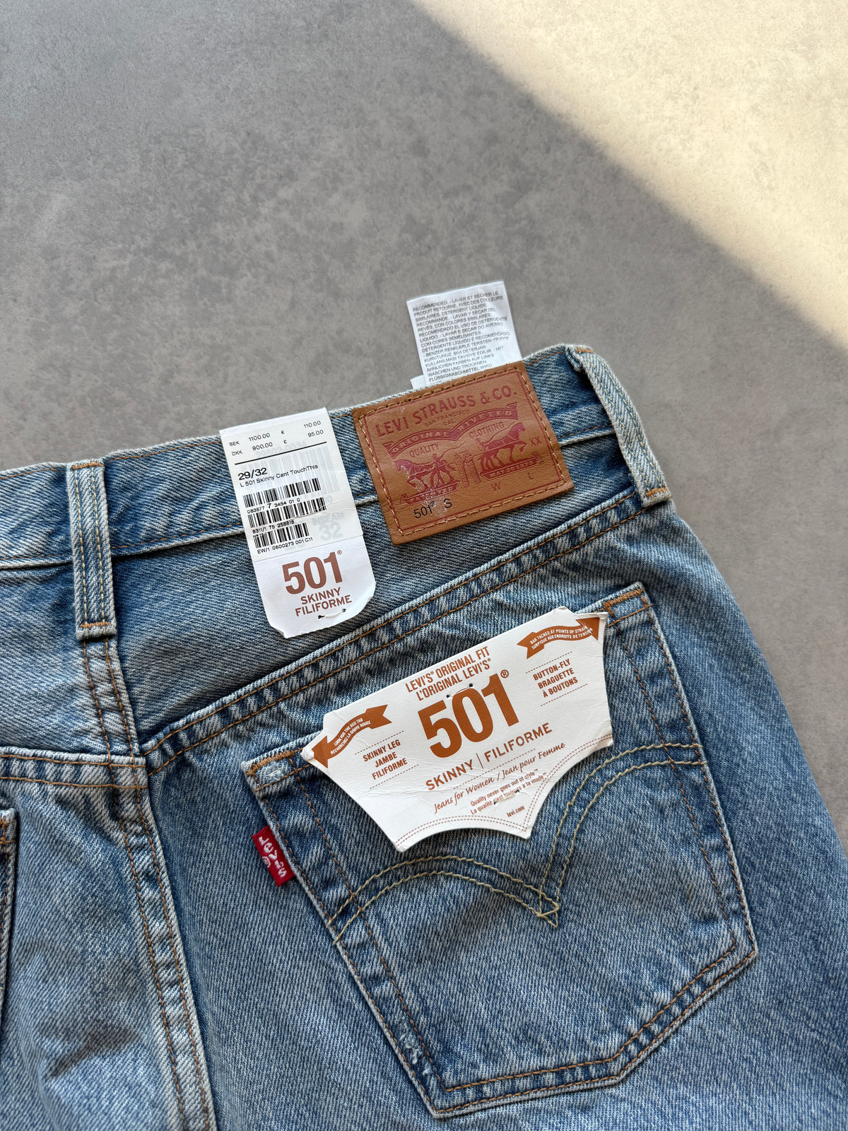 Levis 501 Skinny Filforme ženske farmerke (29x32)
