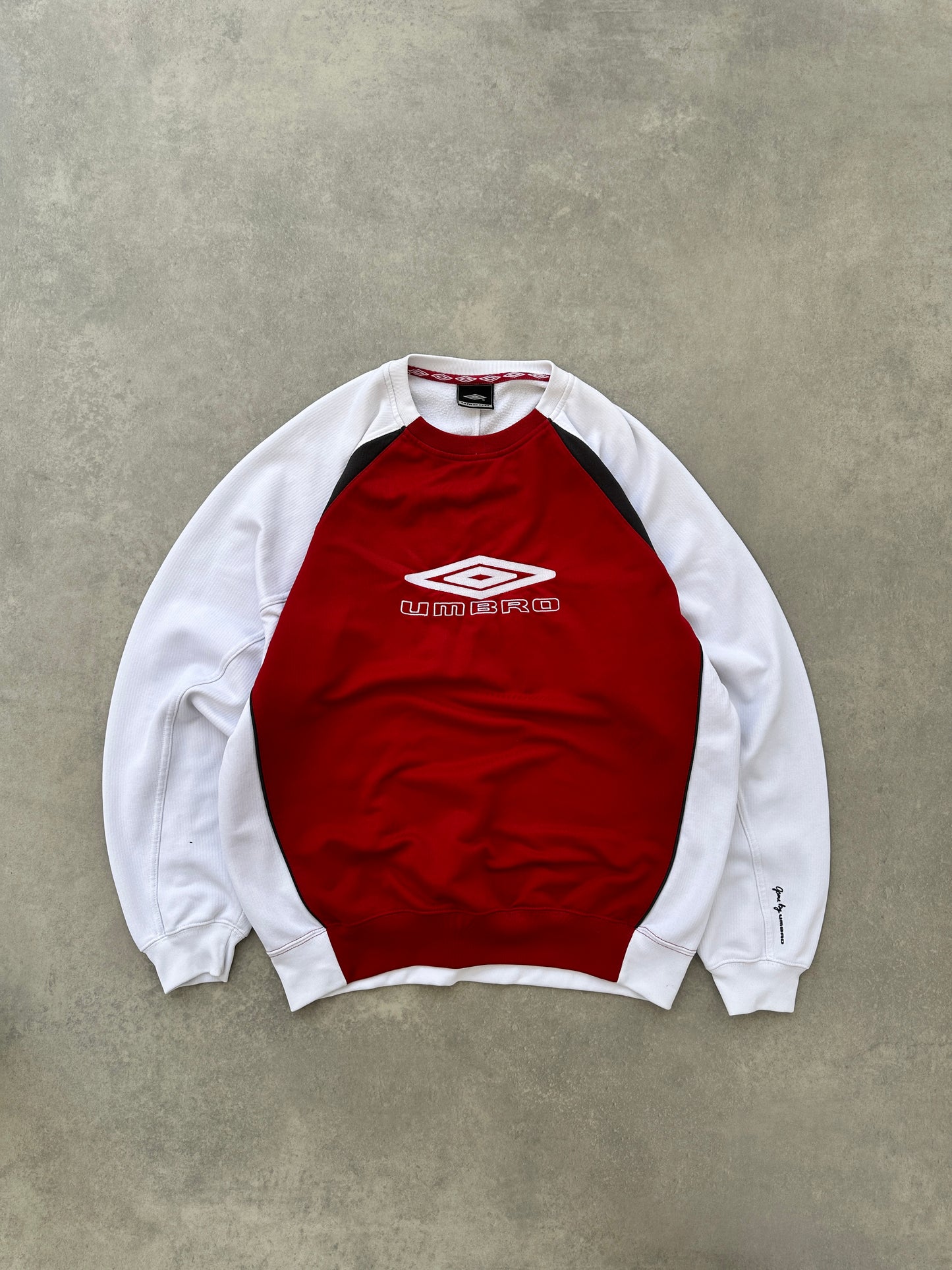 Umbro 2000s muška sportska crvena dukserica (M)