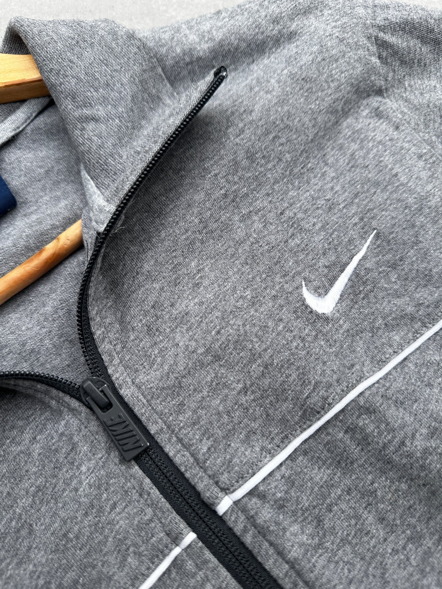 Nike muška siva basic zip up dukserica (XL)