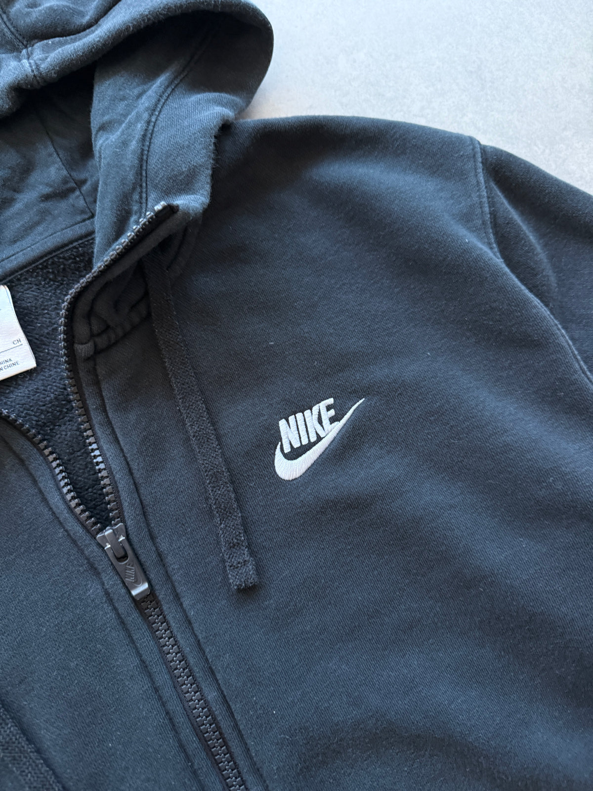 Nike muška crna basic dukserica (S)