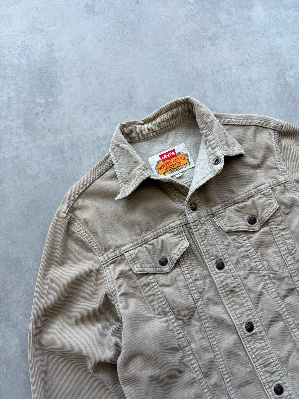 Levis vintage ženska bež samtena košulja (M)