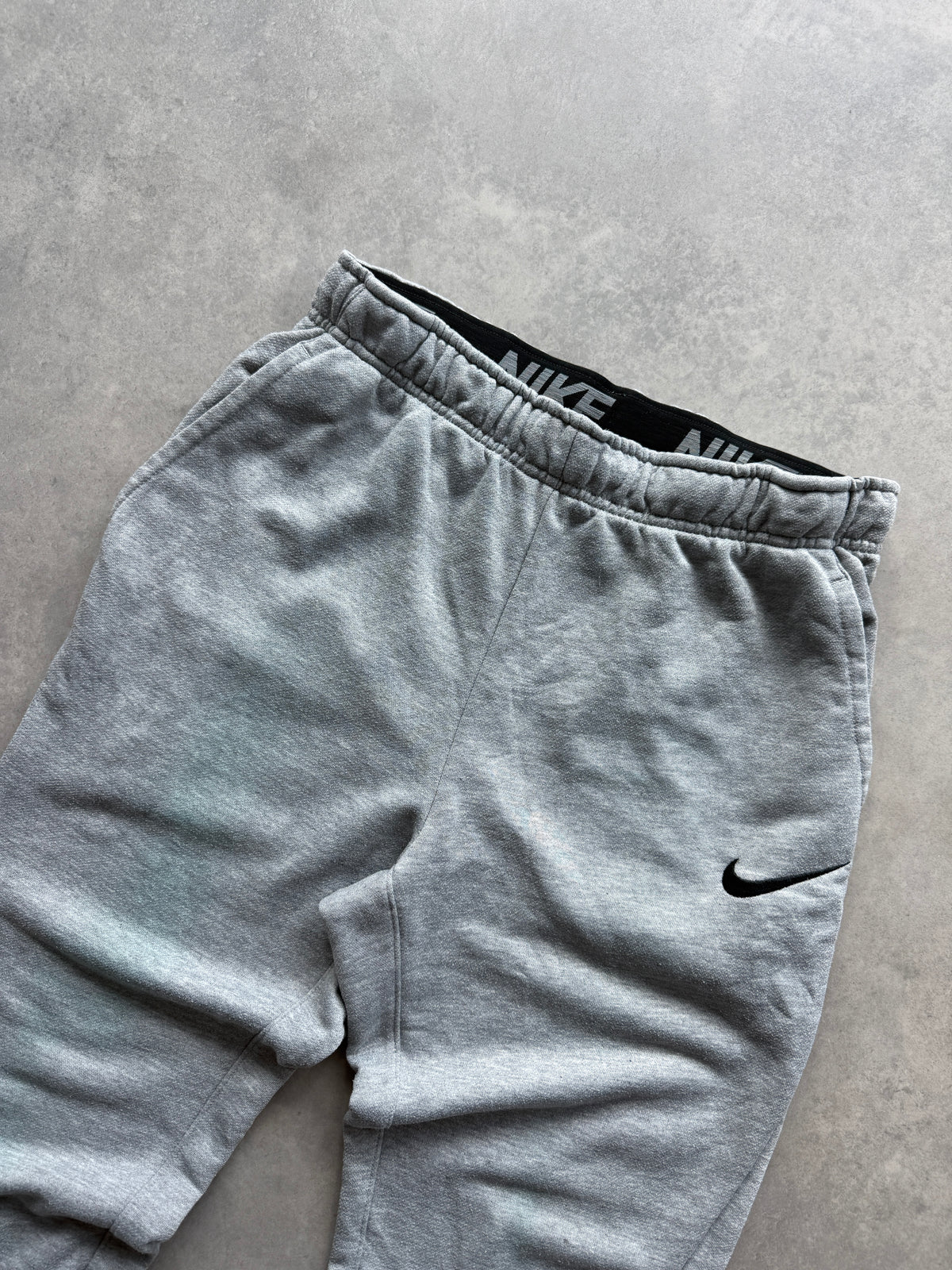 Nike Dri Fit muška siva trenerka (S)