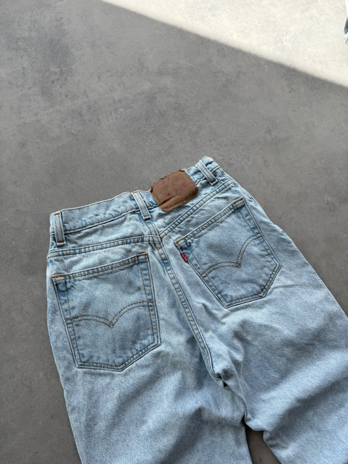 Levis vintage ženske farmerke (XS)