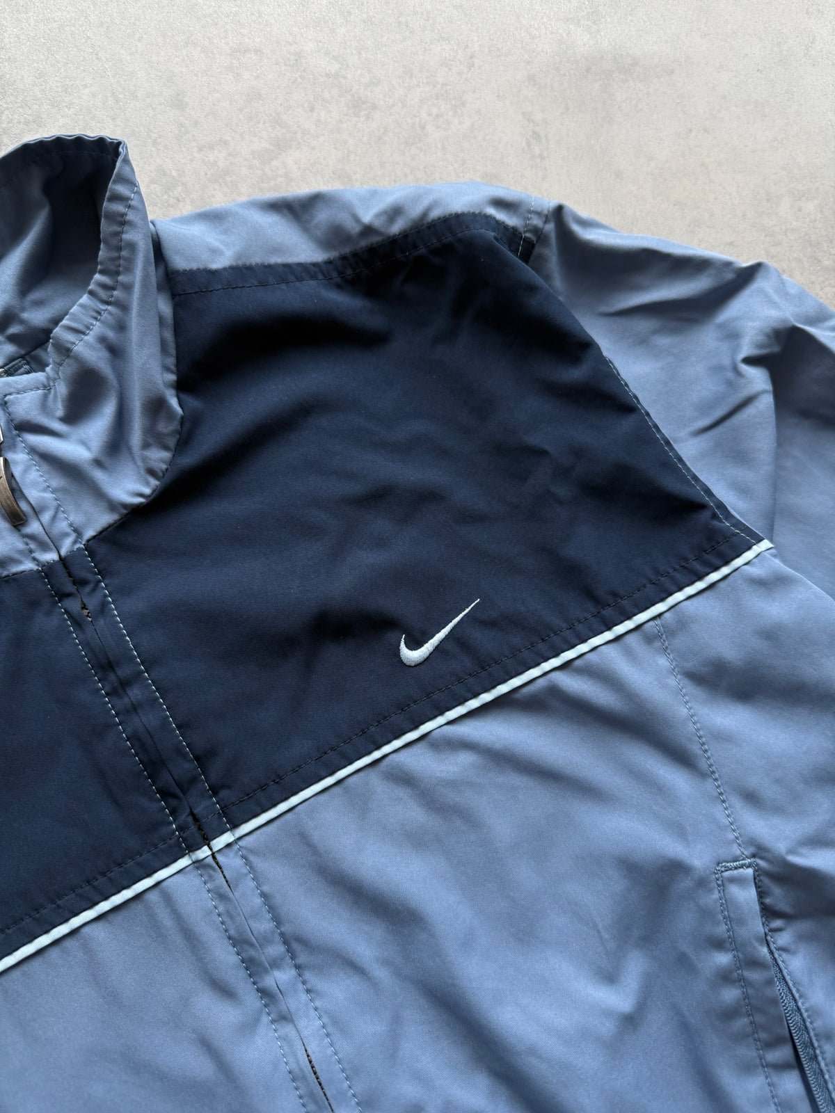 Nike 2000s ženska šuškava dukserica (L)
